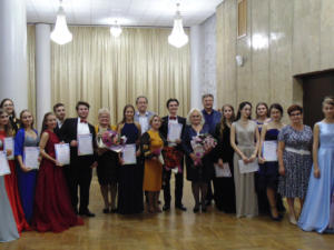 Итоги конкурса на лучшее исполнение произведений Чайковского подвели в Симферопольском музучилище
