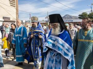 200-летие Свято-Покровского храма в Судаке отметили крестным ходом и праздничным концертом