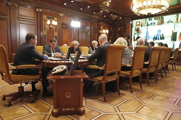 Новости нацпроектов. Медведев уличил губернаторов в очковтирательстве: «Хватит врать»