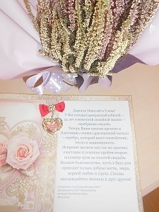 За неделю в Крыму получили 380 свидетельств о браке и почти столько же — о рождении