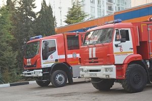 Севастопольские пожарные ликвидировали пожар в квартире дома по улице Бориса Михайлова. Спасена женщина