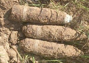 В Севастополе взрывотехники ОМОН «Беркут» ликвидировали боеприпасы времен на металлобазе