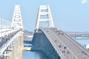 Крымский мост: 8 миллионов машин за полтора года работы