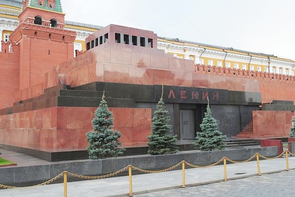 Геннадий Зюганов ответил провокатору Милонову, предложившему захоронить тело Ленина