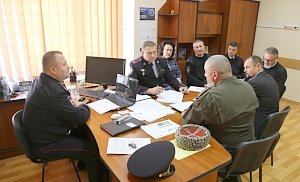 В Крыму сотрудники полиции и казаки договорились о совместных мероприятиях по охране общественного порядка, а также профилактике правонарушений