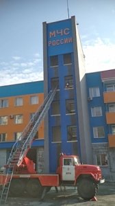 В Ялте прошли состязания на звание среди пожарных расчетов ФПС