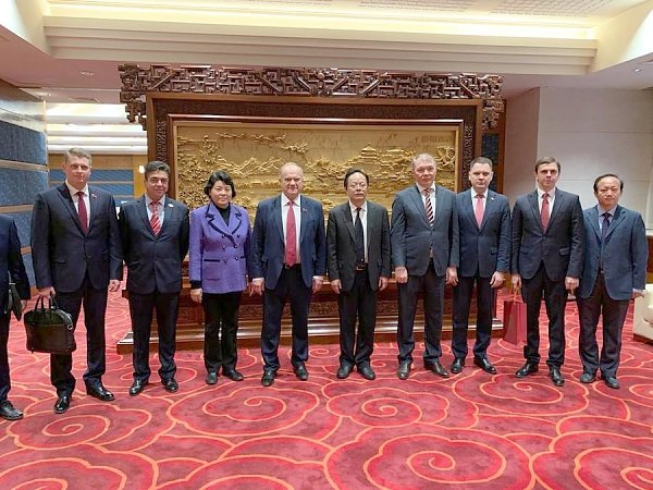 Продолжается официальный визит делегации КПРФ во главе с Геннадием Зюгановым в Китай