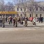 Жители Феодосии в третий раз закружились в «случайном вальсе» в память о Сталинградской битве