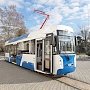 В Евпатории проходит испытание современный узкоколейный трамвай