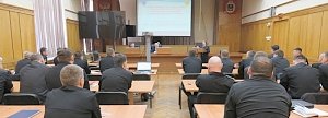 Сотрудники ГИБДД Севастополя продолжают разъяснительную работу по популяризации ПДД среди военнослужащих