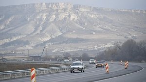Крымчан предупредили о непроходимых дорогах из-за размытия грунта