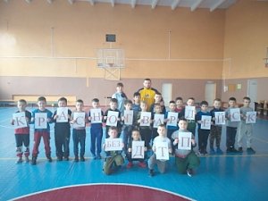 Сотрудники Госавтоинспекции Красногвардейского района провели урок безопасности дорожного движения с юными спортсменами