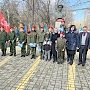 В Симферополе митингом и марш-броском почтили память десантников 6 роты Псковской дивизии ВДВ