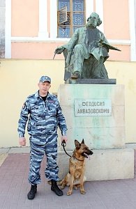 В Феодосии «хвостатый полицейский» вычислил вора по горячим следам