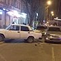 Симферопольский автослесарь угнал машину, оставленную на ремонт, и попал в ДТП