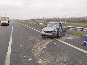 На «Тавриде» в районе Белогорского района столкнулись «Nissan» и «Лада Приора»