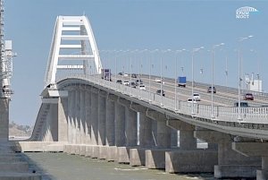 За сутки в Крым по мосту въехало 1247 автомобилей