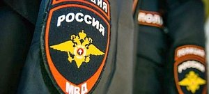 В Симферополе местная жительница поколотила полицейского: ей грозит до 10 лет тюрьмы