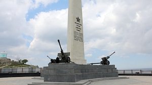 В Керчи завершили реставрацию обелиска Славы на Митридате