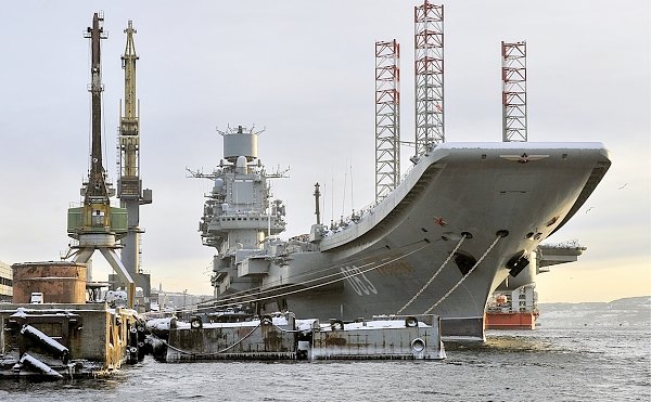 Восстановление авианосца «Адмирал Кузнецов» откладывается на годы