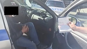 Подозреваемый в совершении угона автомобиля в г.Симферополь по «горячим следам» был задержан сотрудники ГИБДД в Ялте