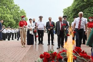 Начальник УМВД России по г. Севастополю Павел Гищенко принял участие в торжественных мероприятиях, посвященных Дню России