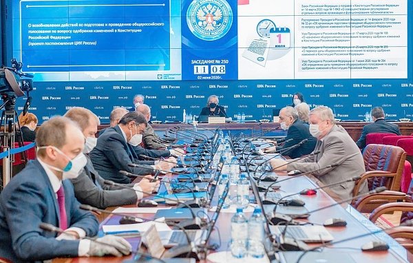 Геннадий Зюганов призвал Центризбирком отказаться от использования электронного голосования
