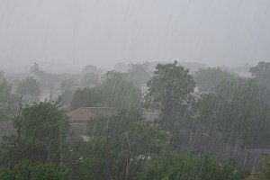 Во второй половине дня в Симферополе ожидается сильный ливень с градом