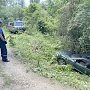 В Белогорском районе иномарка упала в канал с обрыва