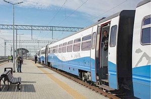 Льготники получат бесконтактные карты для проезда в крымских электричках