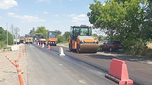 В Симферопольском районе проинспектировали ремонт дорог в рамках нацпроекта