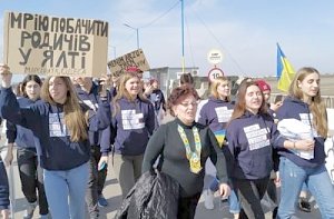 Академия лжи: украинские пропагандисты "охотятся" на молодежь Крыма и Донбасса