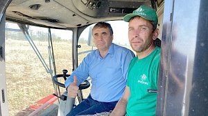 Крымские аграрии собрали первые 10 тысяч тонн подсолнечника, — Рюмшин