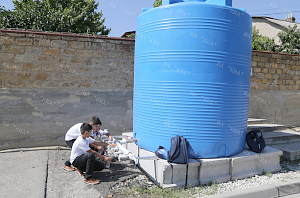 В Симферополе сегодня завершат установку всех ёмкостей для воды