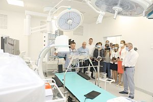 Владимир Константинов посетил республиканскую клиническую больницу имени Семашко
