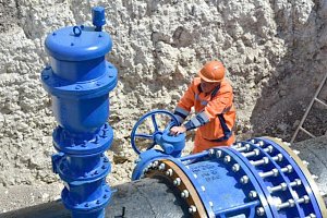 Новый трубопровод в Симферополь проложат к концу октября