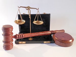 Экс-чиновник из Евпатории пойдет под суд за злоупотребление служебным положением