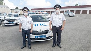 Жительница Севастополя поблагодарила экипаж ДПС за оперативное задержание нетрезвого водителя