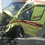 Во время аварии со скорой в Симферополе пострадали три сотрудника СМП