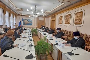 В Госсовете Крыма прошли парламентские встречи в рамках регионального этапа XXIX Международных Рождественских образовательных чтений