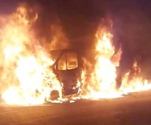 Украинец сжег микроавтобус на крымской трассе под Ялтой