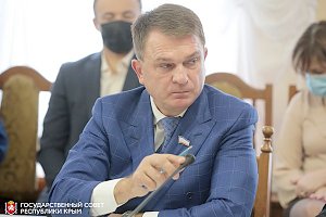 Леонид Бабашов подвел итоги работы Комитета по строительству, транспорту и топливно-энергетическому комплексу за 2020 год