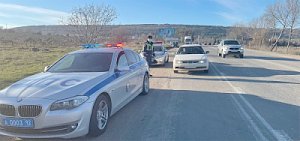 ГИБДД Севастополя сделала рейд по выявлению водителей, которые не предоставляют преимущества в движении специальным транспортным средствам