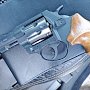 Полицейскими в г. Феодосии задержан мужчина по подозрению в незаконном хранении оружия и боеприпасов