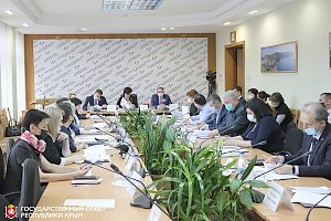 Профильный Комитет рекомендовал парламенту поддержать инициативу об увеличении темпов выплат крымчанам старше 65 лет - вкладчикам украинских банков