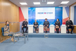В Симферополе состоялась пресс-конференция "Новое в предоставлении государственных услуг по вопросам компетенции органов внутренних дел".
