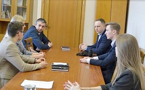 Алексей Гусев встретился с членами комитета Молодежного парламента РК по жилищной политике и жилищно-коммунальному устройству