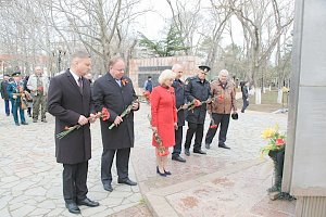 Алексей Черняк принял участие в мероприятиях, посвященных 77-й годовщине освобождения Феодосии