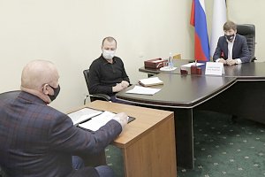 Иван Манучаров провел прием граждан