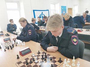 Севастопольские кадеты органов внутренних дел стали серебряными призёрами шахматного турнира